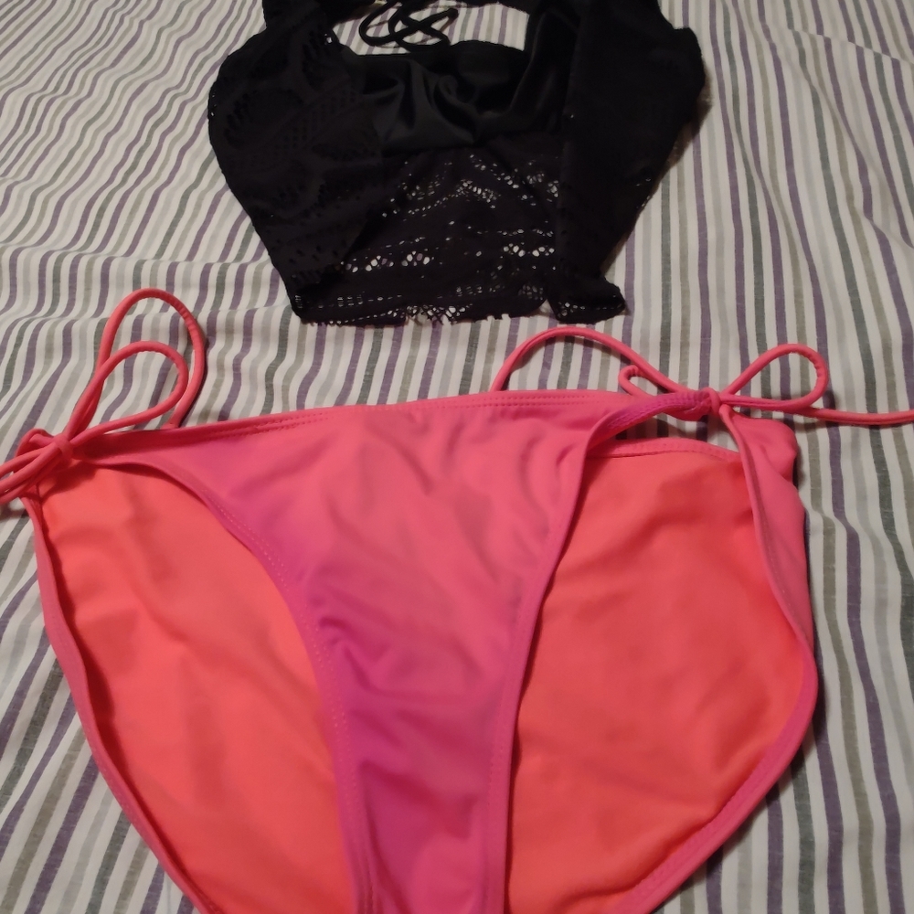 NO BOUNDARIES MIX AND MATCH 2PC SWIM/ BATHING SUIT.